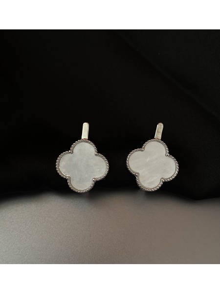 Сережки біла конюшина срібного кольору англійський замок 32810