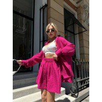 Жіночий льняний костюм з шортами малинового кольору 32862