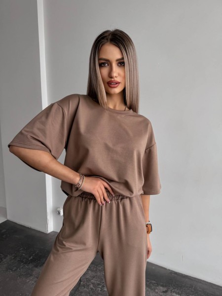 Жіночий спортивний костюм кавового кольору 32942