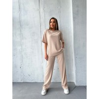 Женский прогулочный костюм бежевого цвета 32999