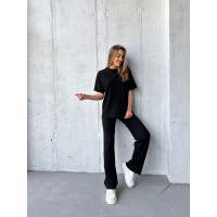 Жіночий прогулянковий костюм чорного кольору 33001