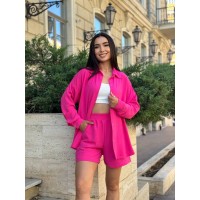 Жіночий прогулянковий костюм з шортами малинового кольору 33016