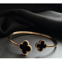 Браслет - манжет дві Конюшини золотого кольору 33050