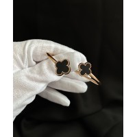 Браслет - манжет дві Конюшини золотого кольору 33050