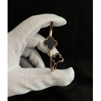 Браслет - манжет дві Конюшини золотого кольору 33050