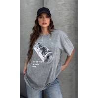 Жіноча футболка з малюнком сiрого кольору 33073