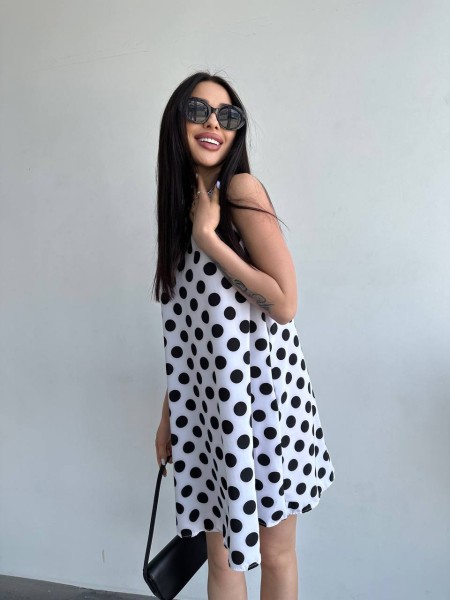 Легка літня сукня в горох бiлого кольору 33078