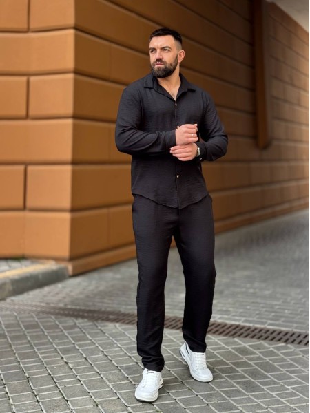 Чоловічий брючний костюм чорного кольору 33079