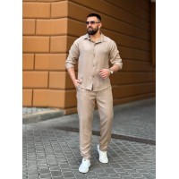 Чоловічий брючний костюм бежевого кольору 33081