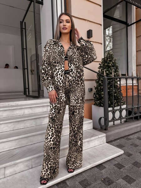 Жіночий брючний костюм трійка леопард коричневого кольору 33105