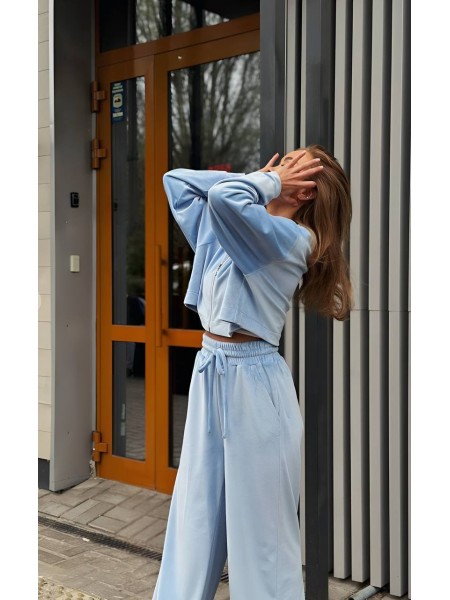 Жіночий легкий костюм на блискавці блакитного кольору 33119