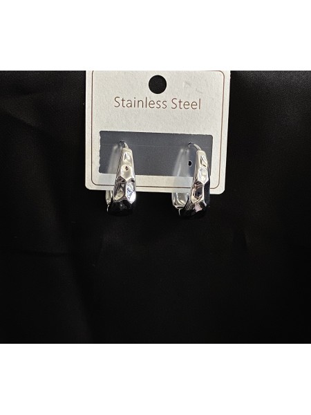 Сережки круглий замок срібного кольору 33133