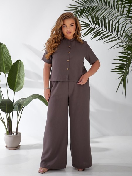 Жіночий легкий класичний костюм кавового кольору 33138