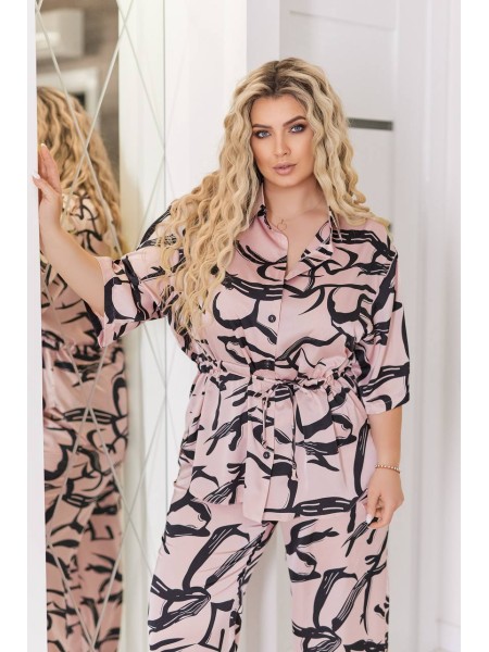 Жіночий легкий брючний костюм пудрового кольору 33139