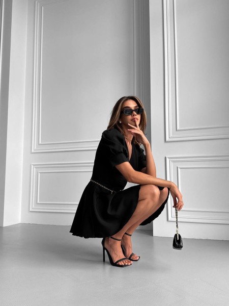 Жіноча легка комбінезон-сукня чорного кольору 33142