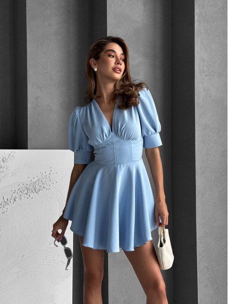 Жіноча легка комбінезон-сукня блакитного кольору 33145