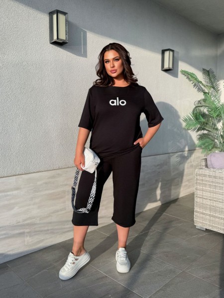 Легкий повсякденний костюм чорного кольору 33178