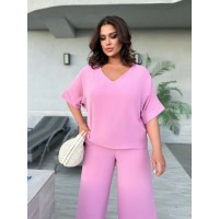 Легкий брючний костюм із крепу рожевого кольору 33183