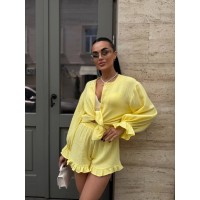 Жіночий мусліновий костюм із шортами жовтого кольору 33192