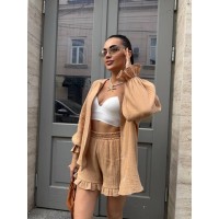 Жіночий мусліновий костюм із шортами бежевого кольору 33194