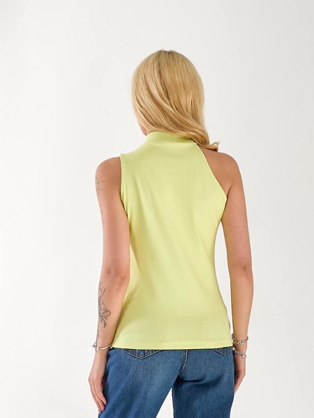 Майка жіноча з горловиною салатового кольору 33224
