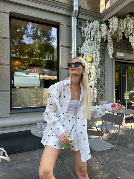 Жіночий мусліновий костюм із серцями чорного кольору 33248