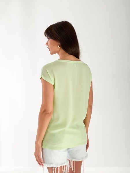 Жіноча футболка з малюнком салатового кольору 33306