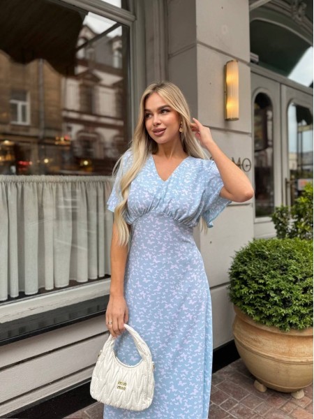 Летнее платье миди голубого цвета 33377