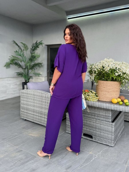 Жіночий легкий прогулянковий костюм бузкового кольору 33402