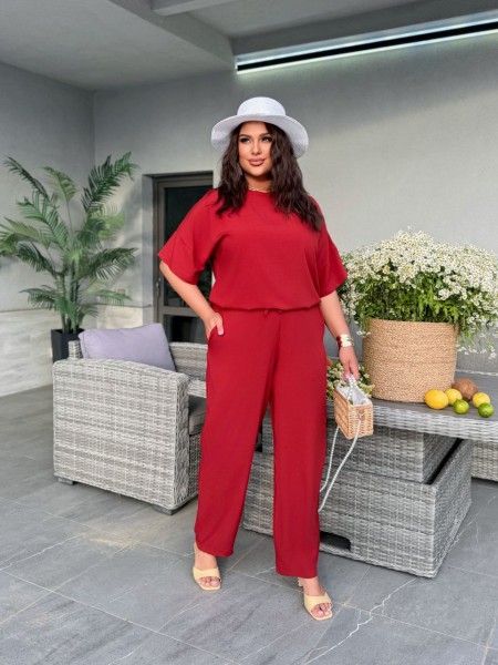 Жіночий легкий прогулянковий костюм червоного кольору 33403