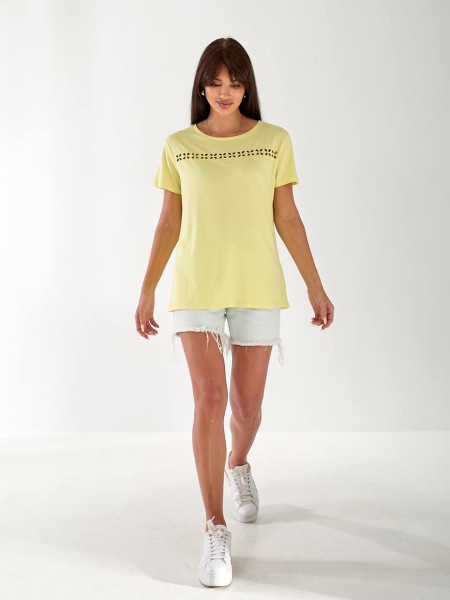 Жіноча футболка з візерунками жовтого кольору 33471