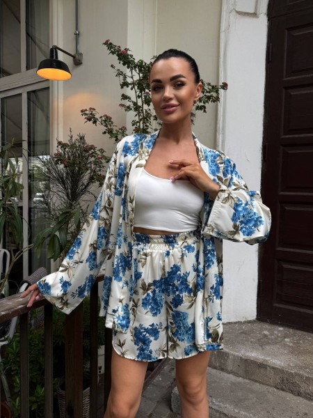 Жіночий шовковий костюм з кімоно бiлого кольору 33479