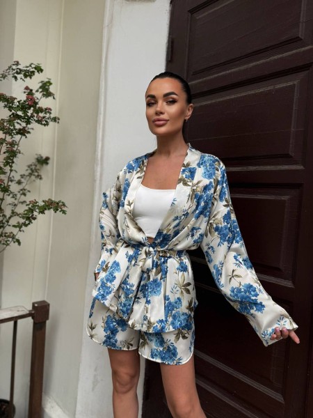 Жіночий шовковий костюм з кімоно бiлого кольору 33479