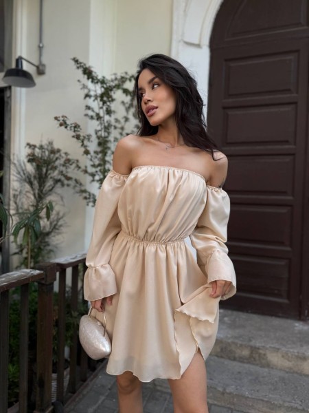 Літня сукня з відкритими плечима бежевого кольору 33516
