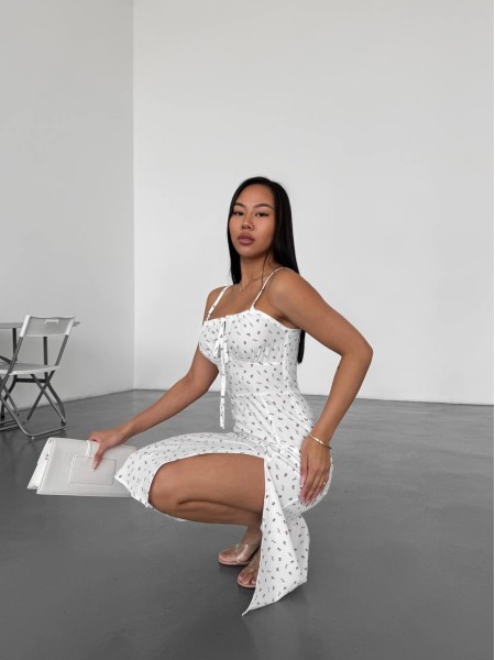 Літня сукня з розрізом молочного кольору 33520