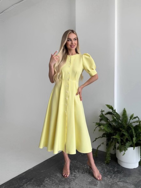 Классическое платье миди на пуговицах желтого цвета 33521