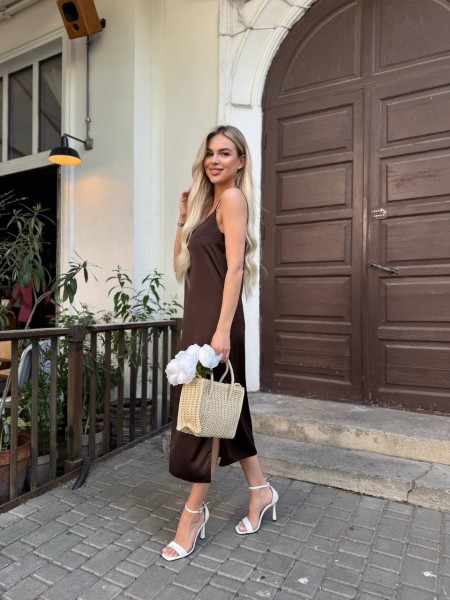 Шелковое платье миди на бретельках коричневого цвета 33524