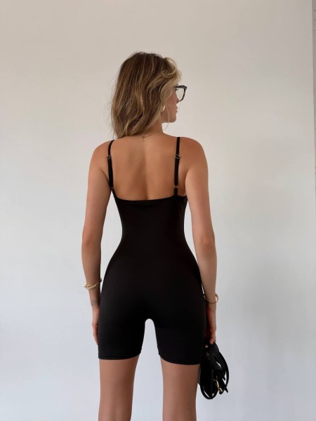 Жіночий літній комбінезон на бретельках чорного кольору 33548