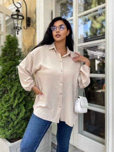 Жіноча сорочка з манжетами на резинці бежевого кольору 33551