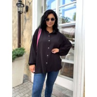 Жіноча сорочка з манжетами на резинці чорного кольору 33552