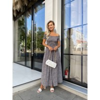 Літня сукня міді в квітку з відкритими плечима чорного кольору 33569