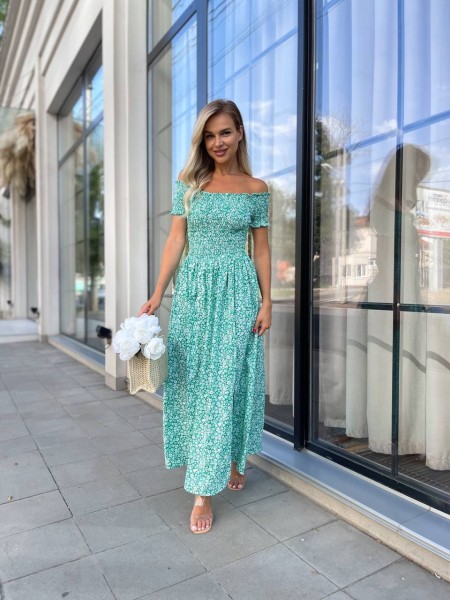 Літня сукня міді в квітку з відкритими плечима зеленого кольору 33570