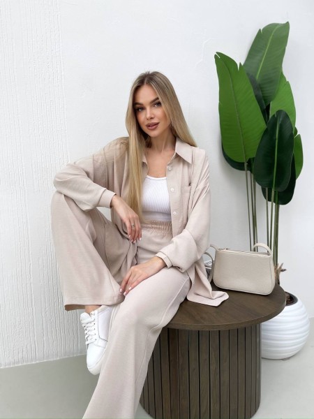 Костюм-двійка бежевого кольору 24680