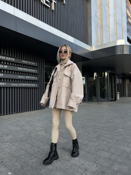 Жіноча сорочка баранчик оверсайз бежевого кольору 25427 Ordio