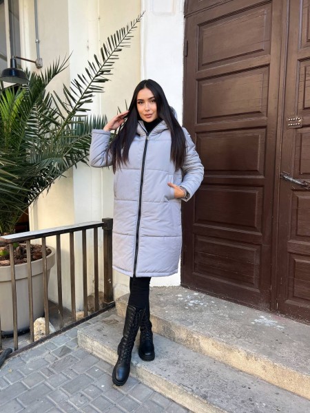 Жіноча стьобана зимова куртка сірого кольору 25538 N