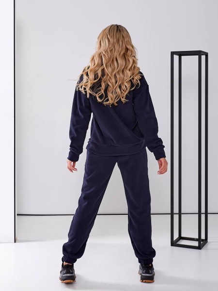 Женский флисовый спортивный костюм темно-синего цвета 25965