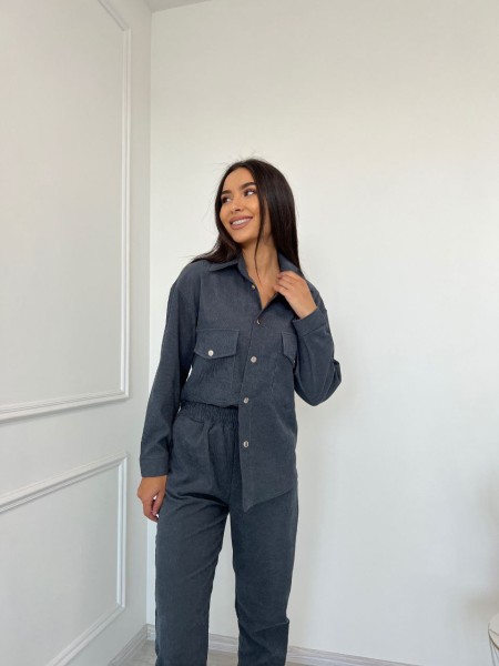 Жіночий костюм із мікровельвету на кнопках графiтового кольору  26055 Vo