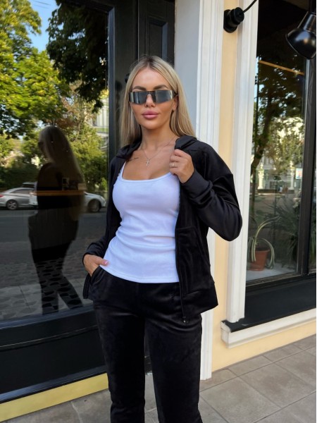 Женский велюровый костюм черного цвета 26286