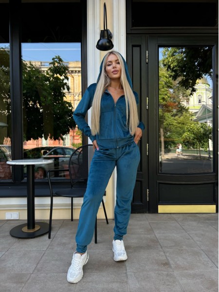 Женский велюровый костюм изумрудного цвета 26287