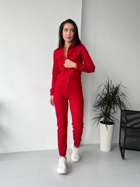 Жіночий костюм червоного кольору 26302 МО